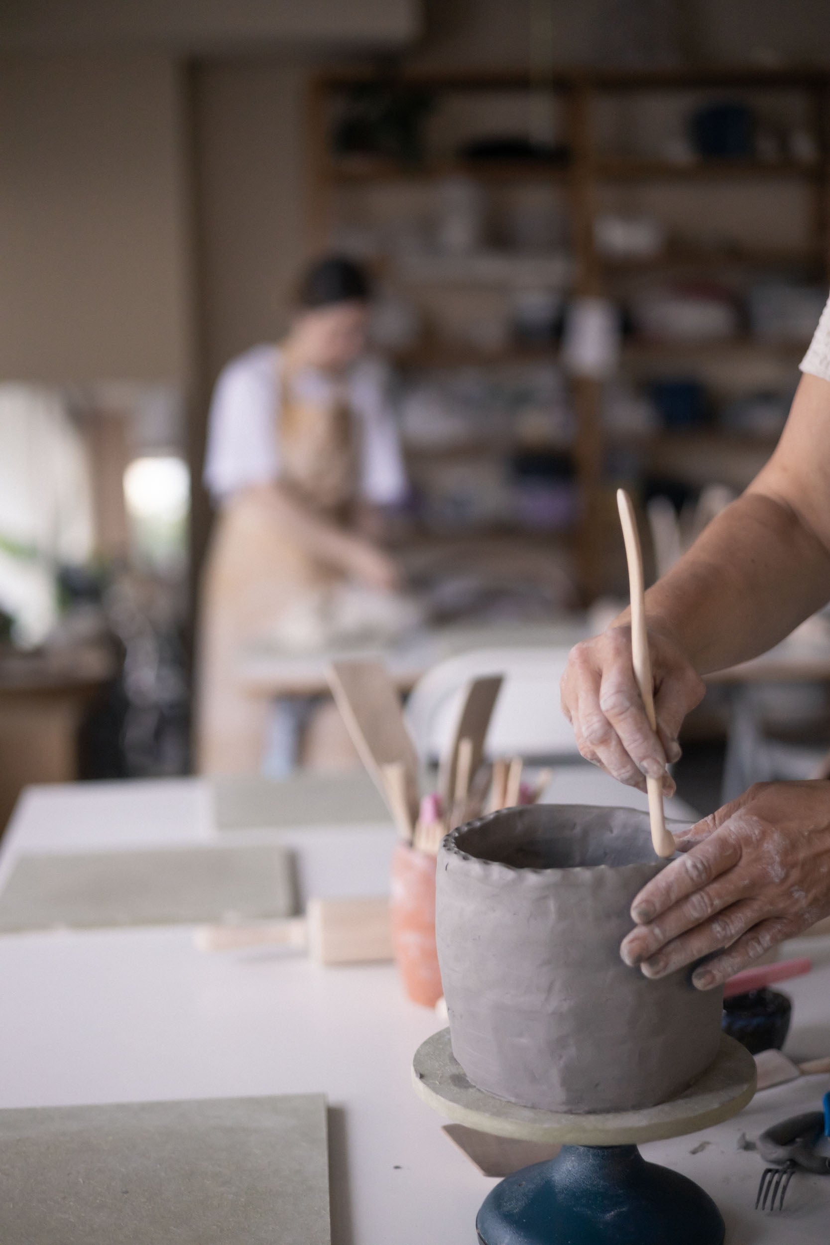 pottery class i keramik studio Leera